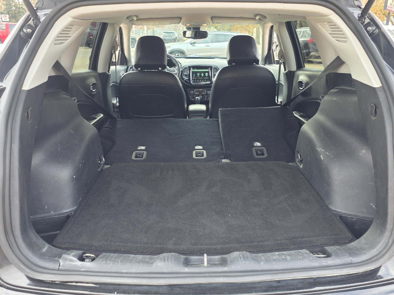 Used 2018 Jeep Compass Limited w/ Navigation Group image 17