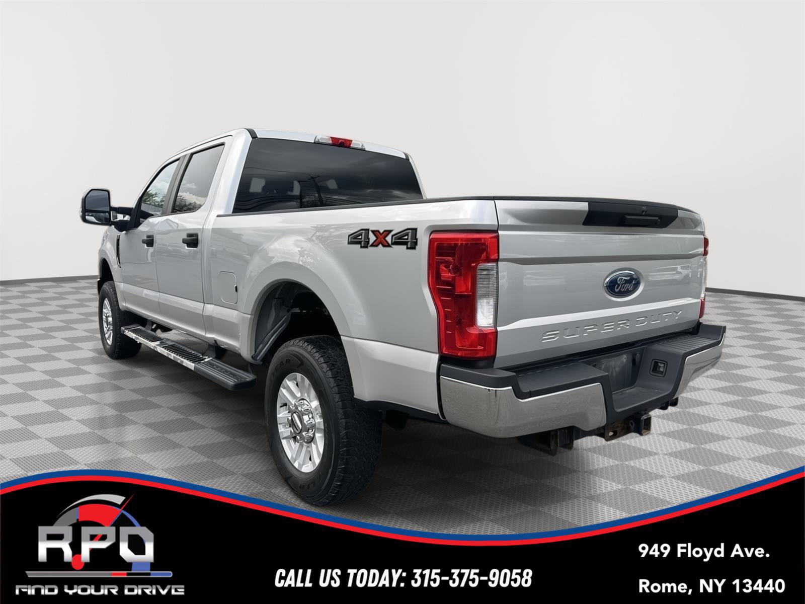 Used 2018 Ford F250 XL w/ STX Appearance Package AWD/4WD image 3