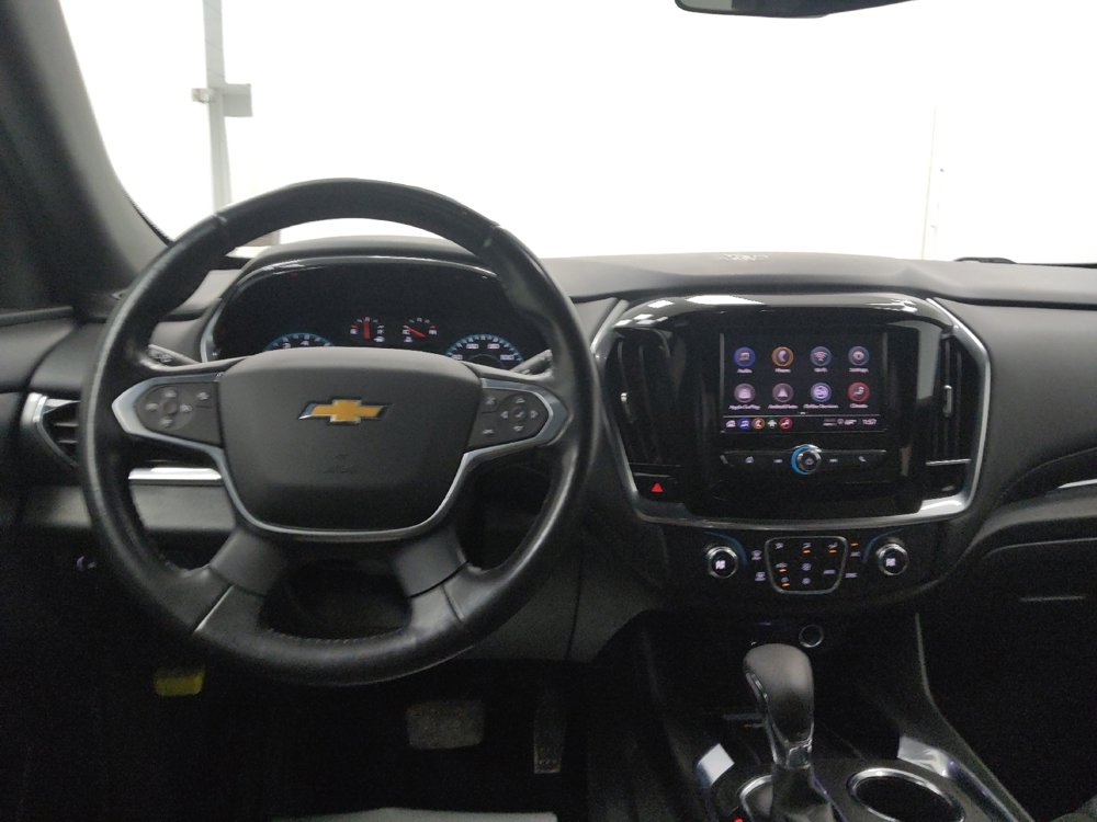 Used 2022 Chevrolet Traverse LT image 22