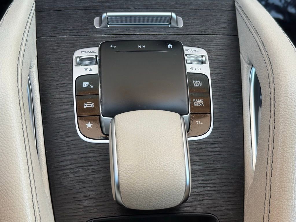 Used 2020 Mercedes-Benz GLE 350 4MATIC w/ Premium Package image 33