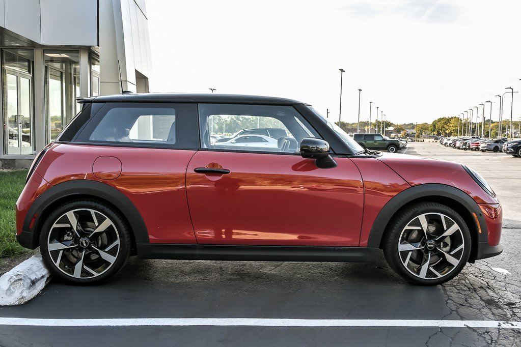 Used 2025 MINI Cooper S image 9