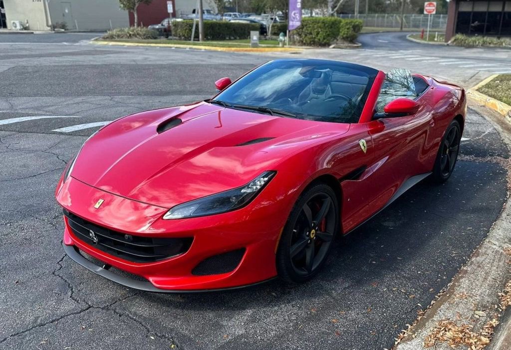 Used 2019 Ferrari Portofino RWD image 1