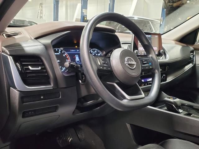 Used 2022 Nissan Rogue SV image 10