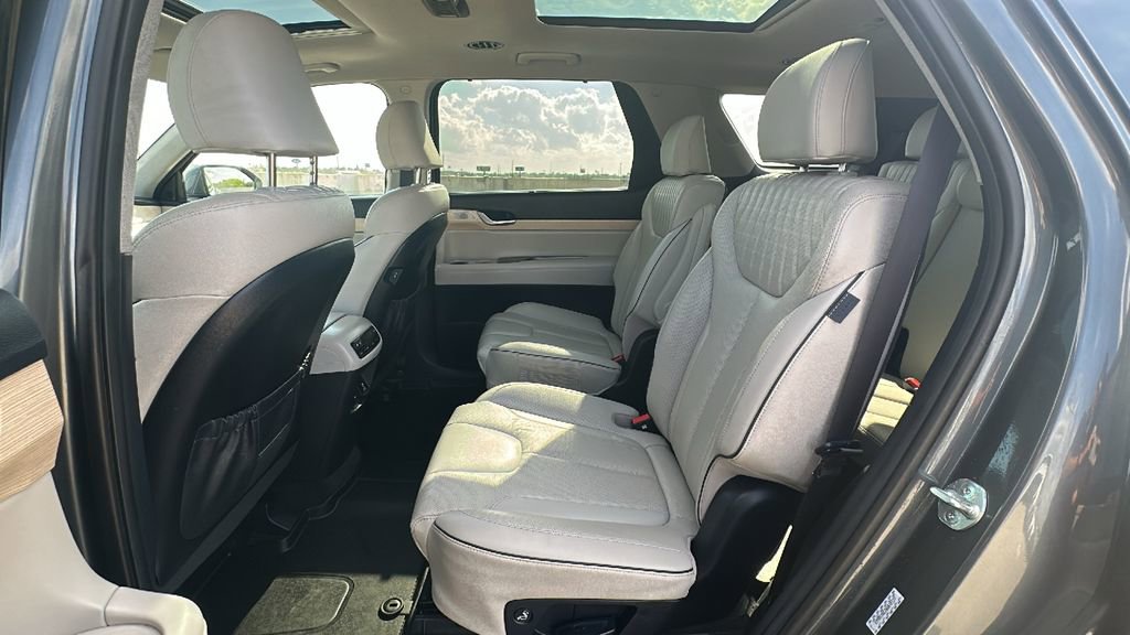 Used 2024 Hyundai Palisade Limited image 32