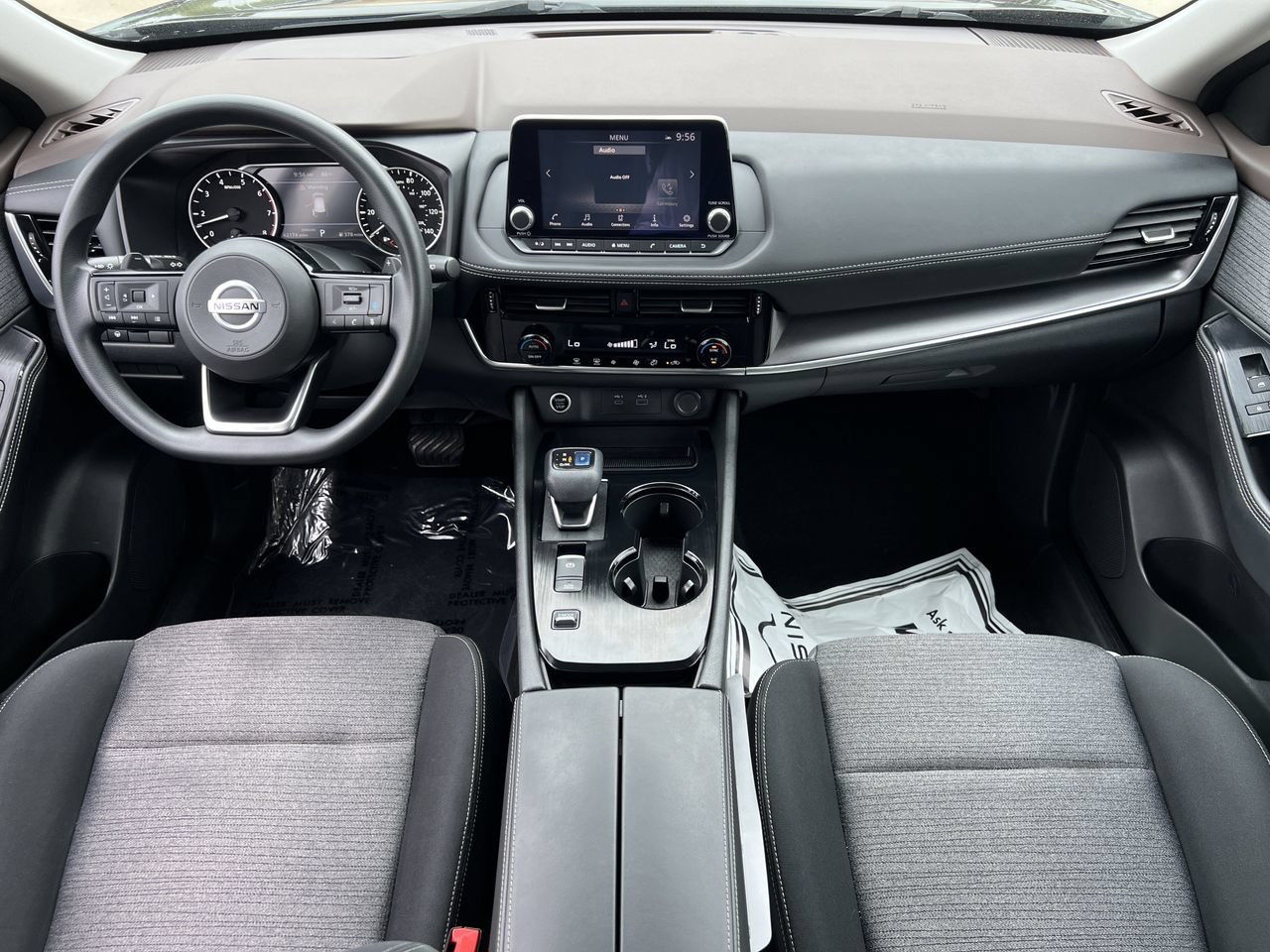 Used 2021 Nissan Rogue SV FWD image 8