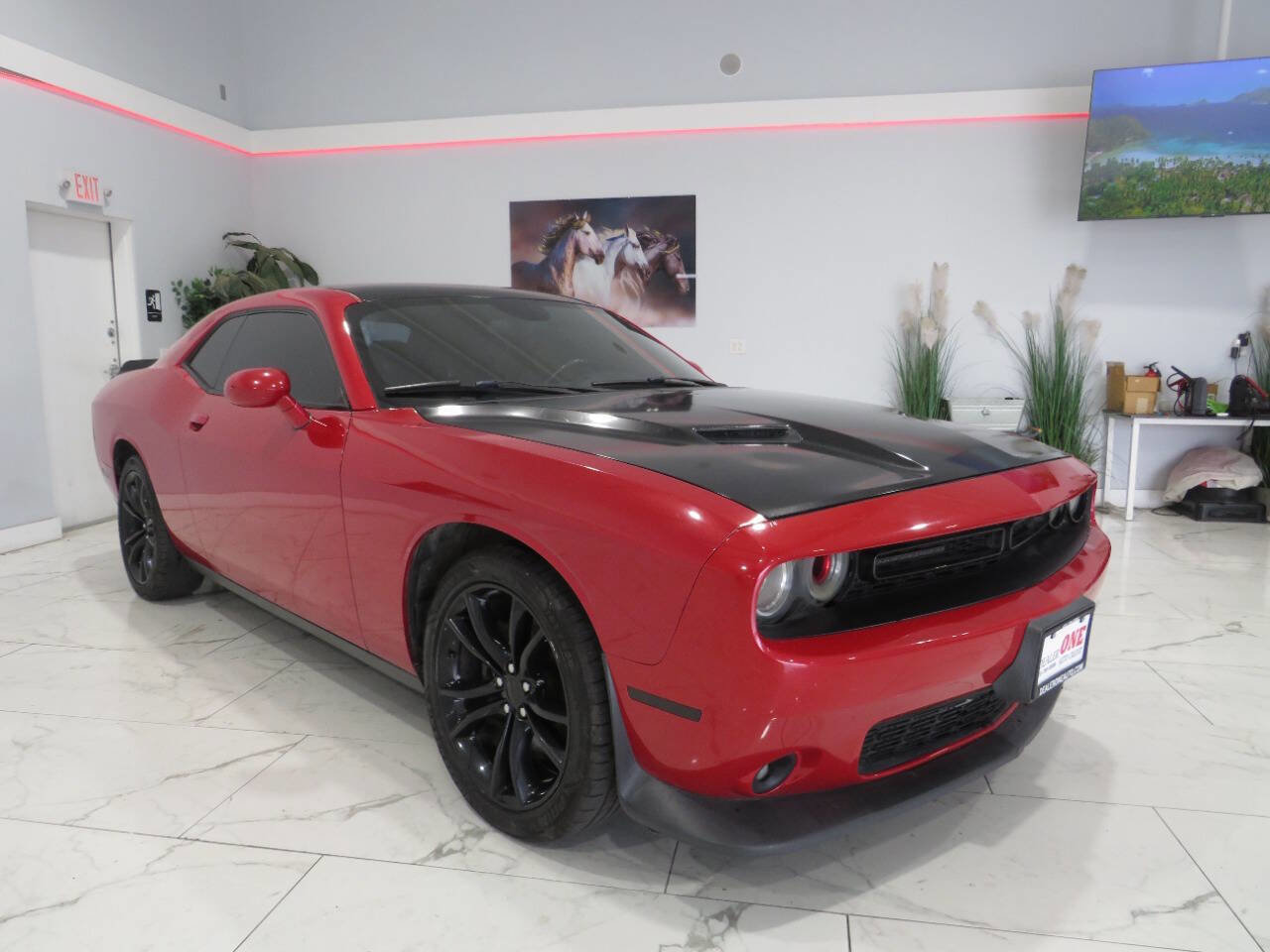 Used 2016 Dodge Challenger SXT Plus