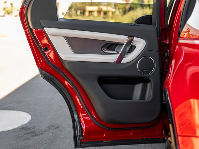 New 2025 Land Rover Discovery Sport Dynamic SE AWD/4WD image 19