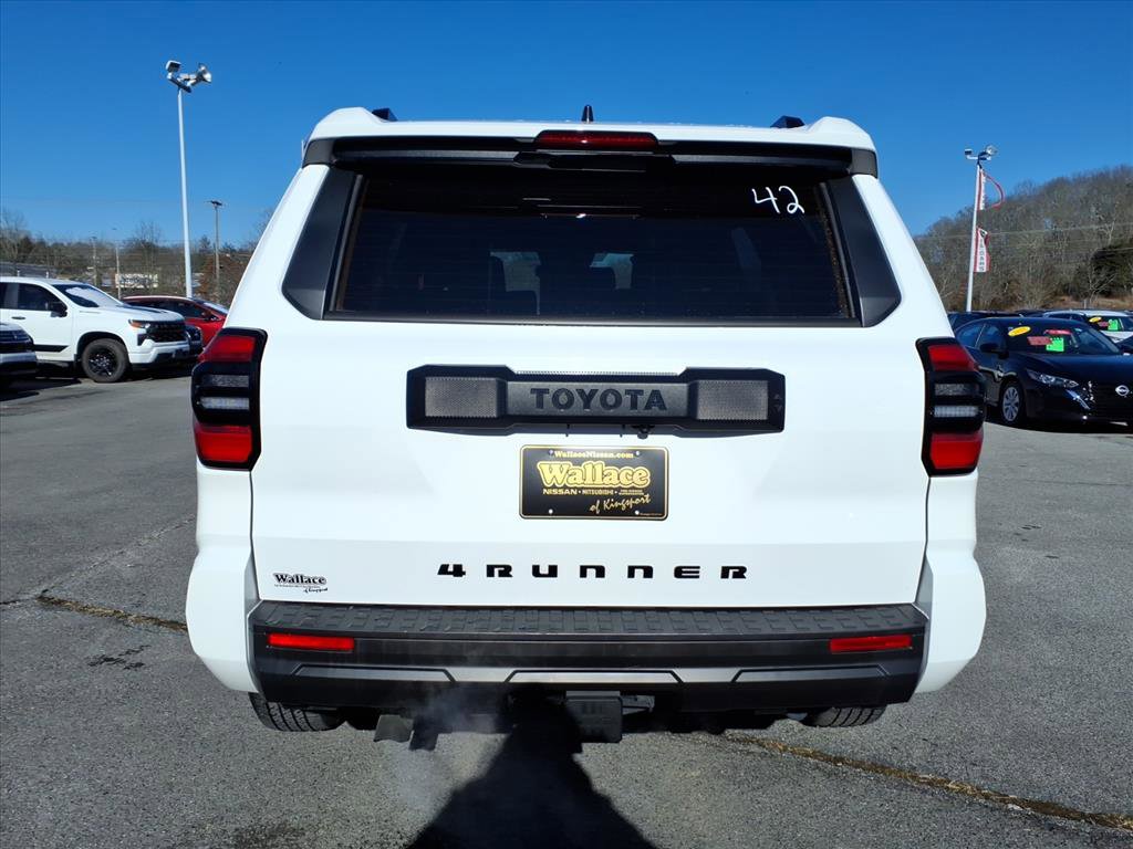 Used 2025 Toyota 4Runner SR5 image 17