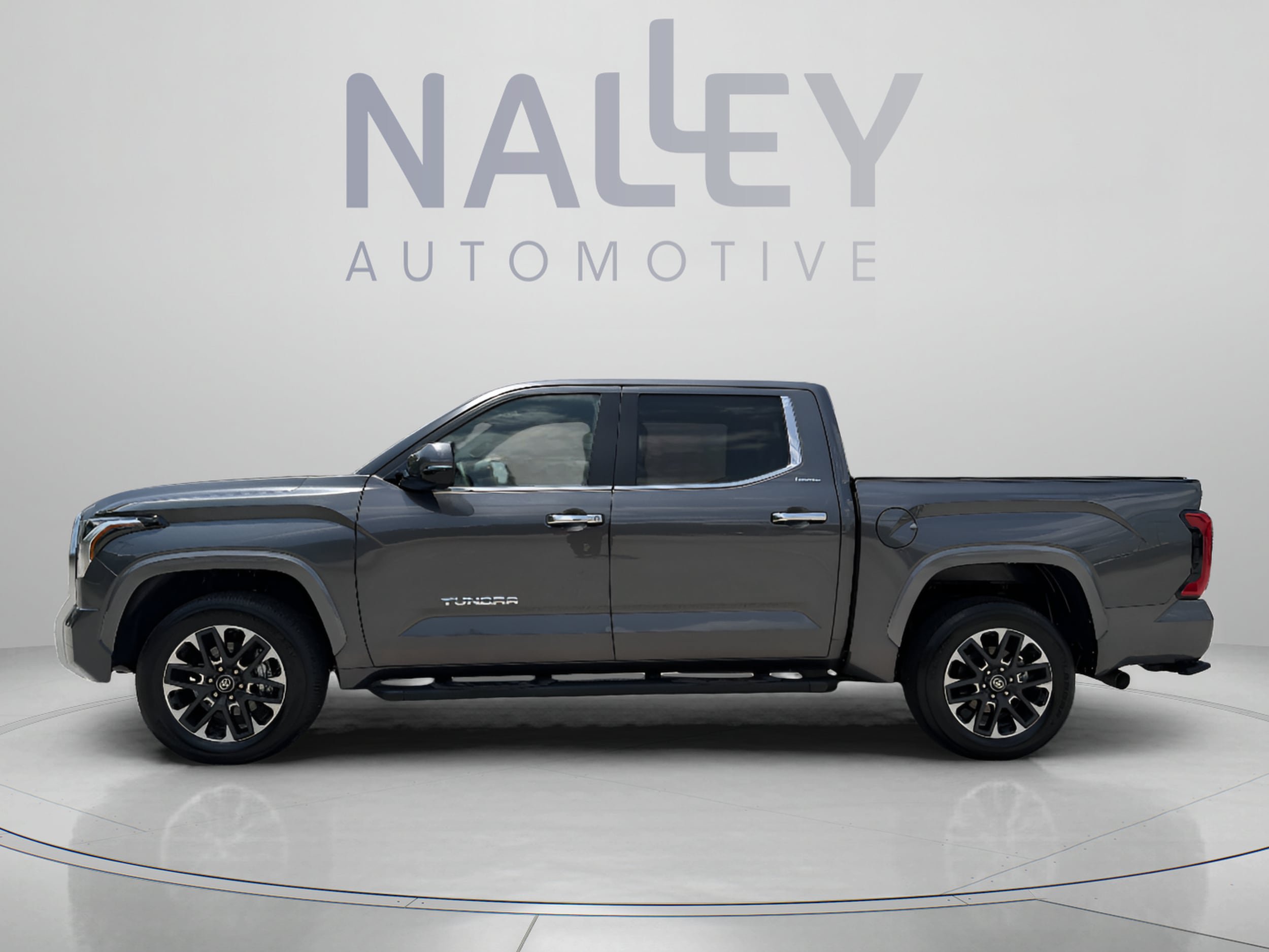Certified 2025 Toyota Tundra Limited AWD/4WD image 2