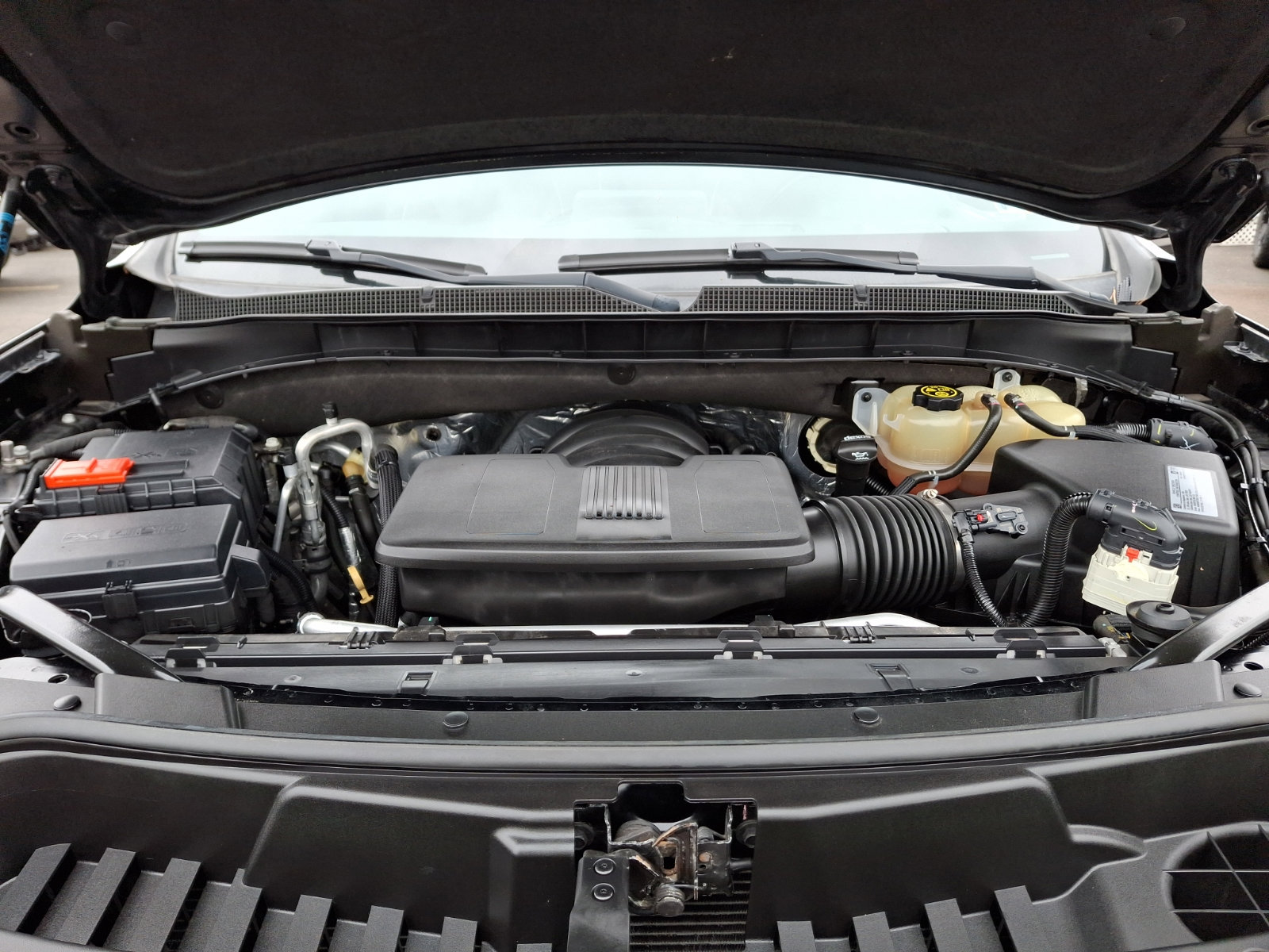 Used 2021 Chevrolet Suburban Premier image 31