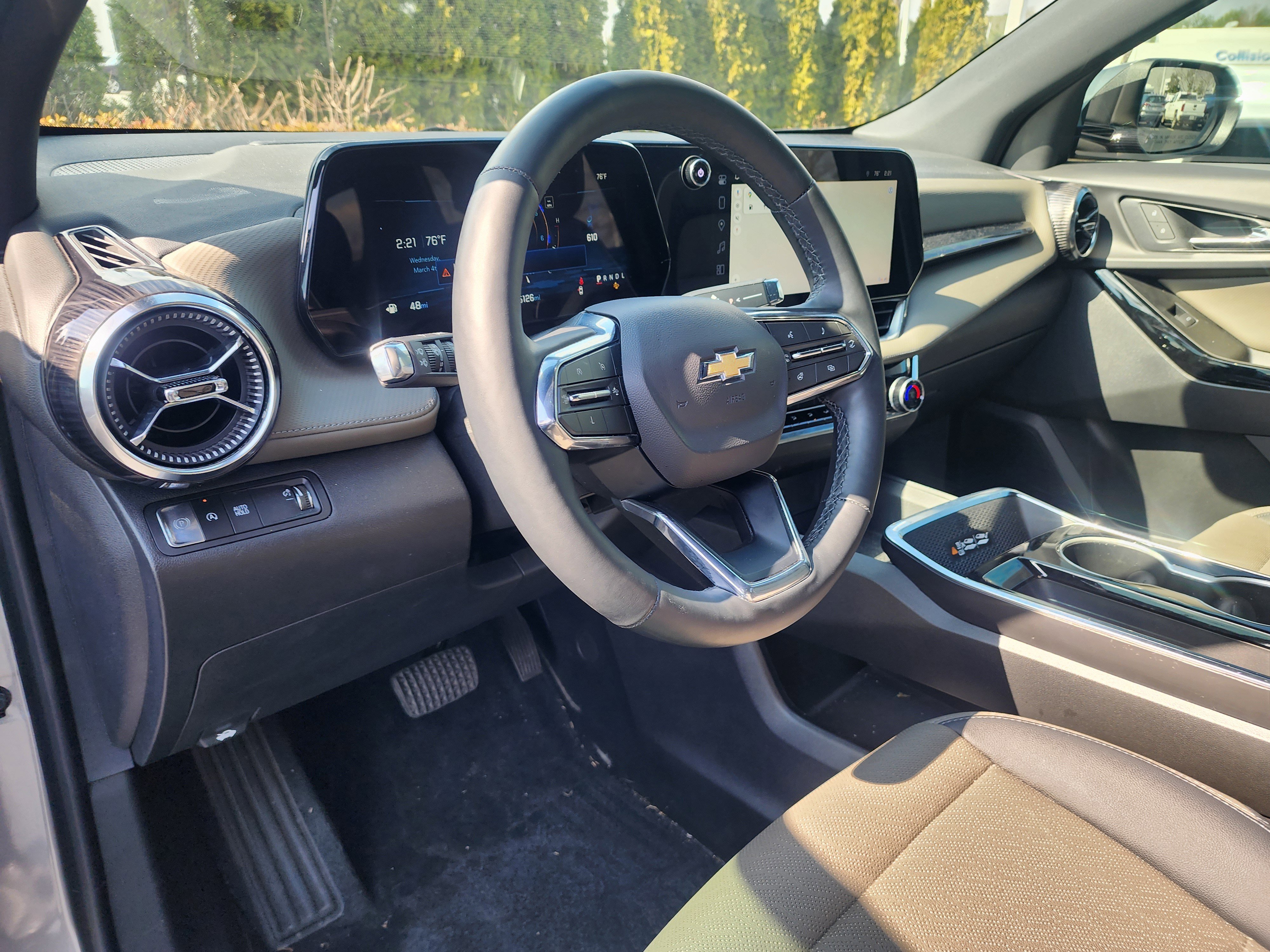 Used 2025 Chevrolet Equinox LT w/ Convenience Package II image 22