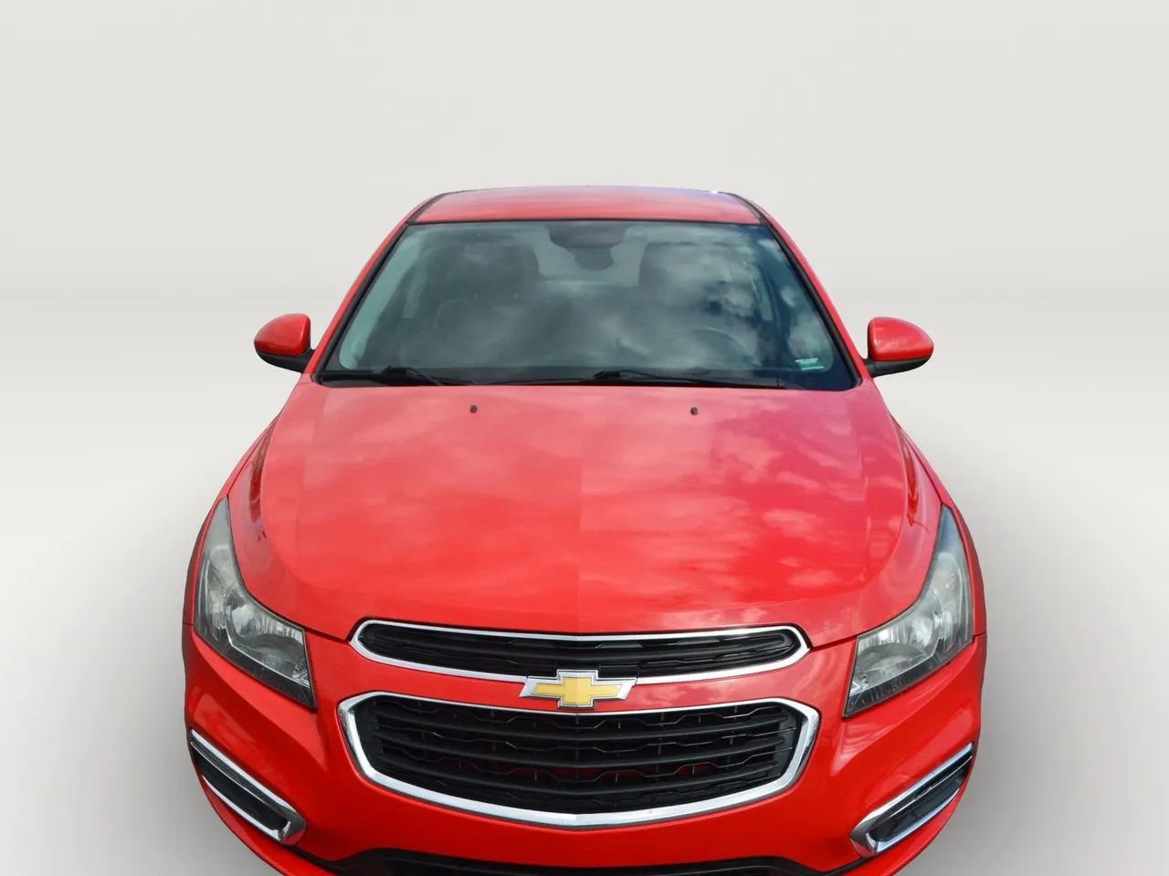Used 2015 Chevrolet Cruze LT image 2