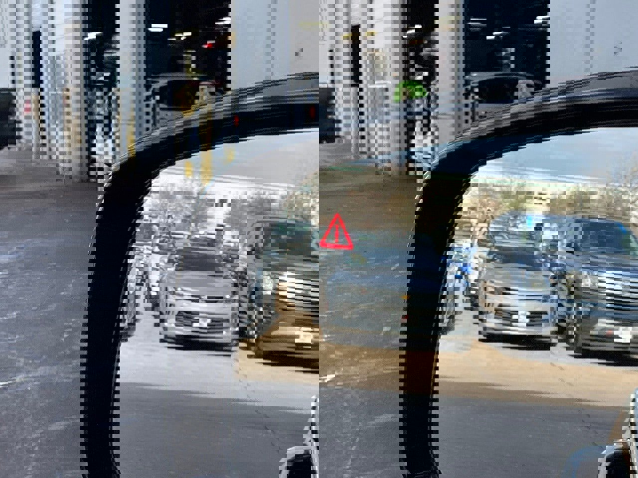 Used 2023 Kia Sorento SX image 22