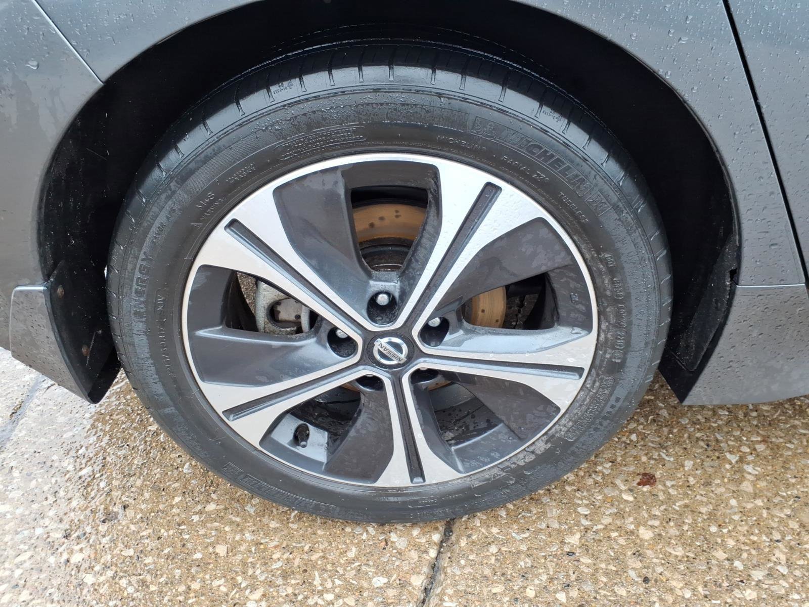 Used 2019 Nissan Leaf SV w/ SV Technology Package image 26