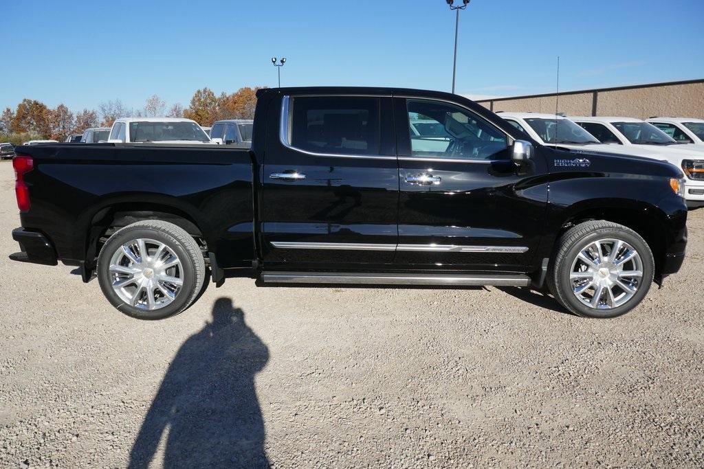 New 2026 Chevrolet Silverado 1500 High Country image 2