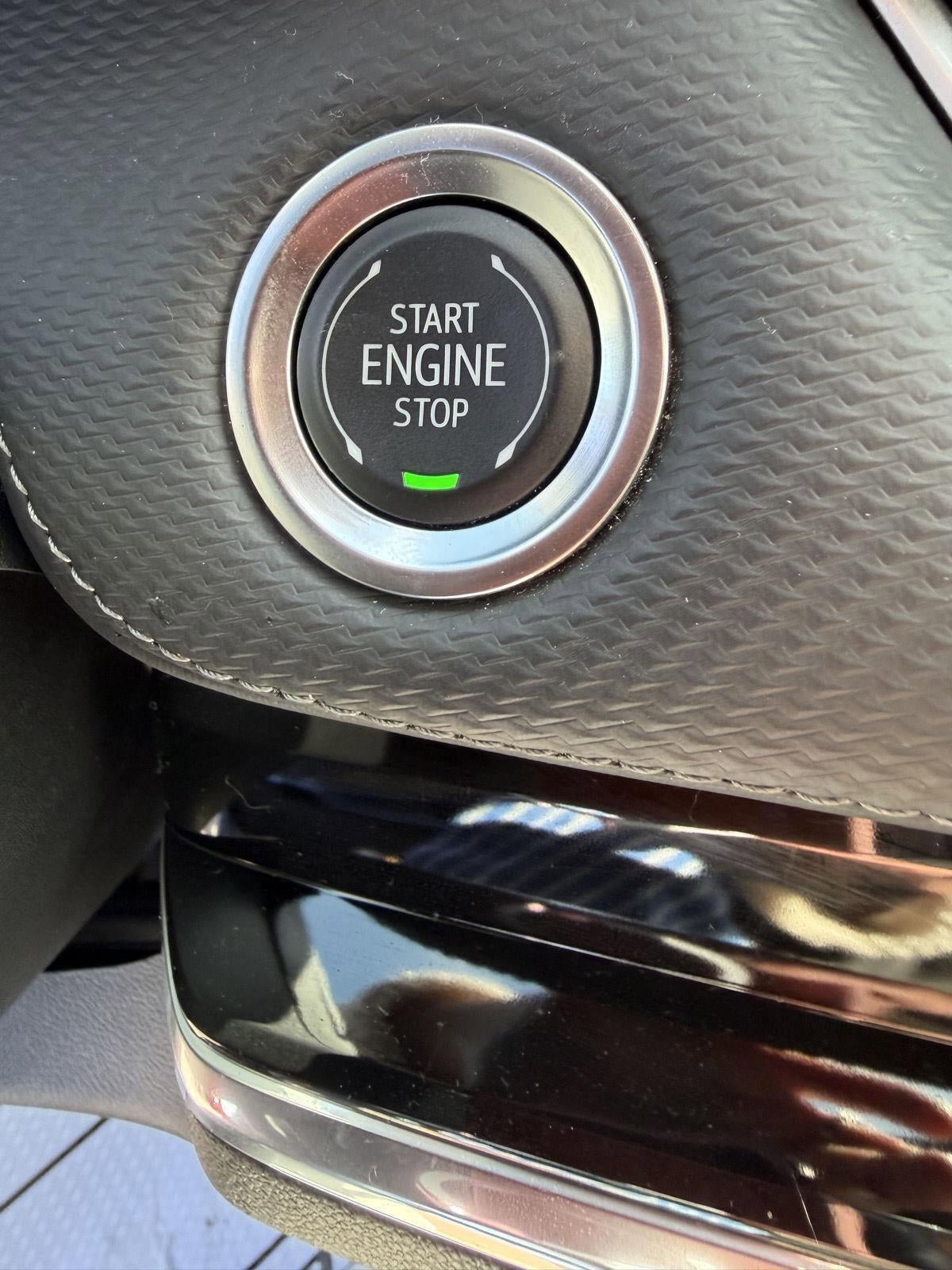 Used 2025 Chevrolet Equinox LT FWD image 20