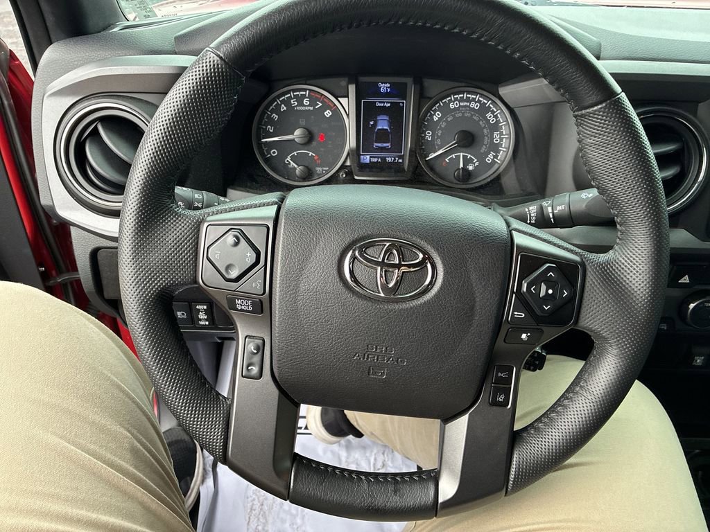 Used 2021 Toyota Tacoma TRD Off-Road image 14