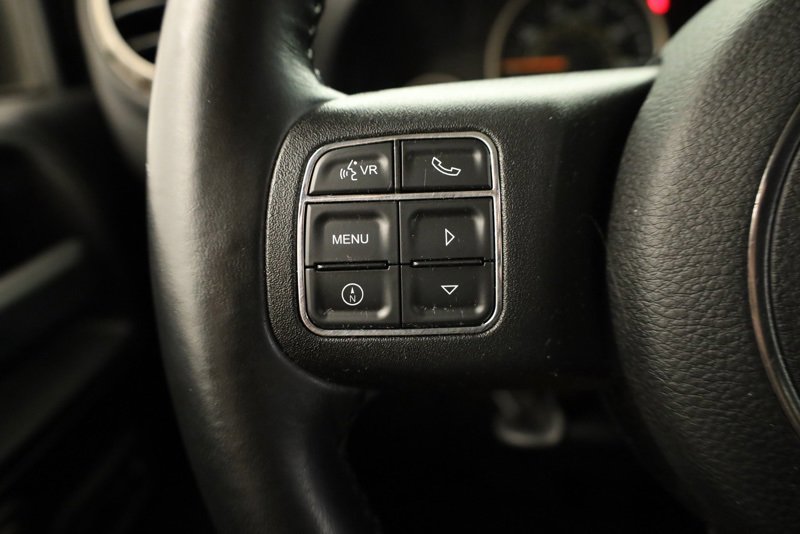 Used 2016 Jeep Wrangler Unlimited Sahara image 27