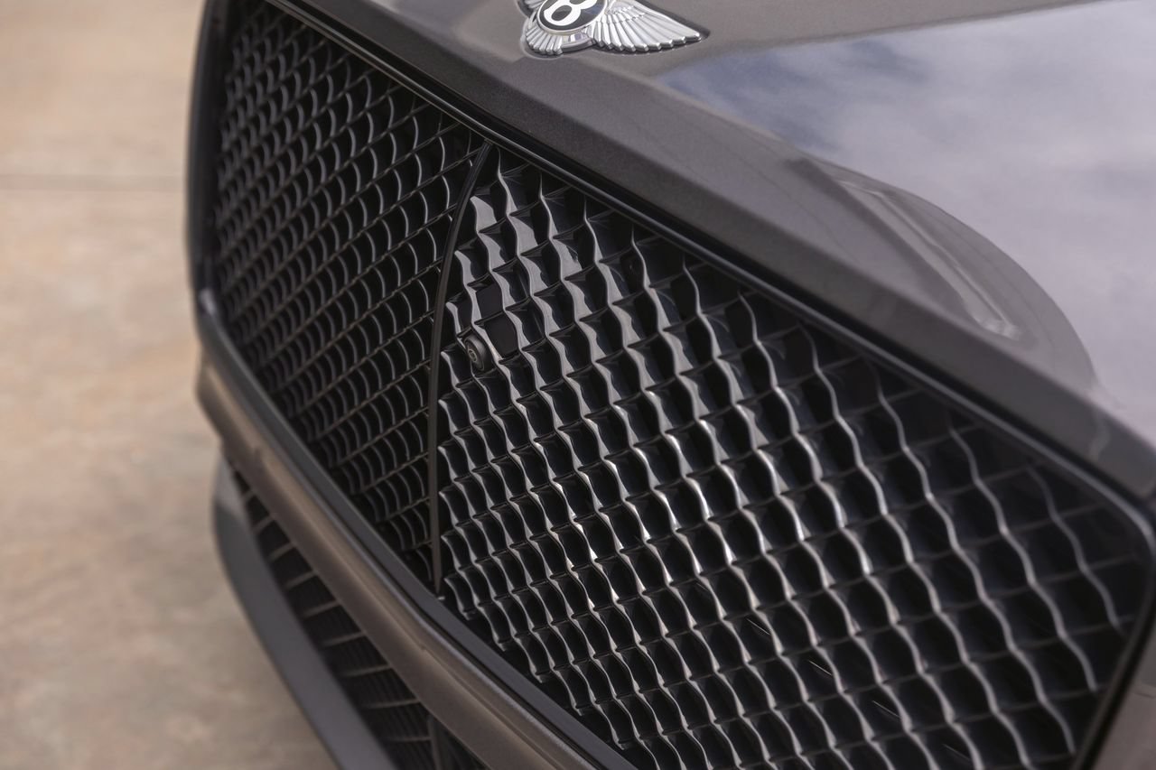 Certified 2024 Bentley Continental GT V8 AWD/4WD image 22