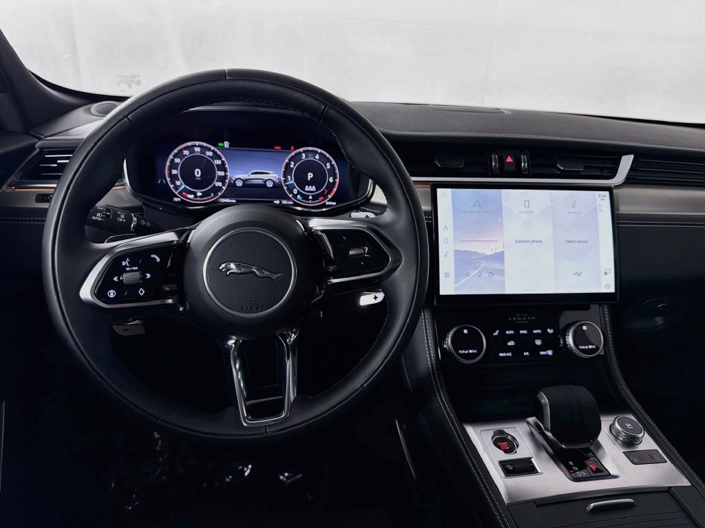 Used 2026 Jaguar F-PACE R-Dynamic S AWD/4WD image 11