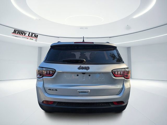 New 2026 Jeep Compass Latitude image 3