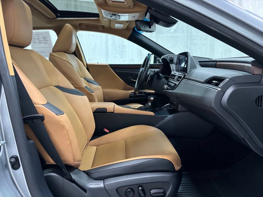 Used 2022 Lexus ES 250 w/ Premium Package AWD/4WD image 60
