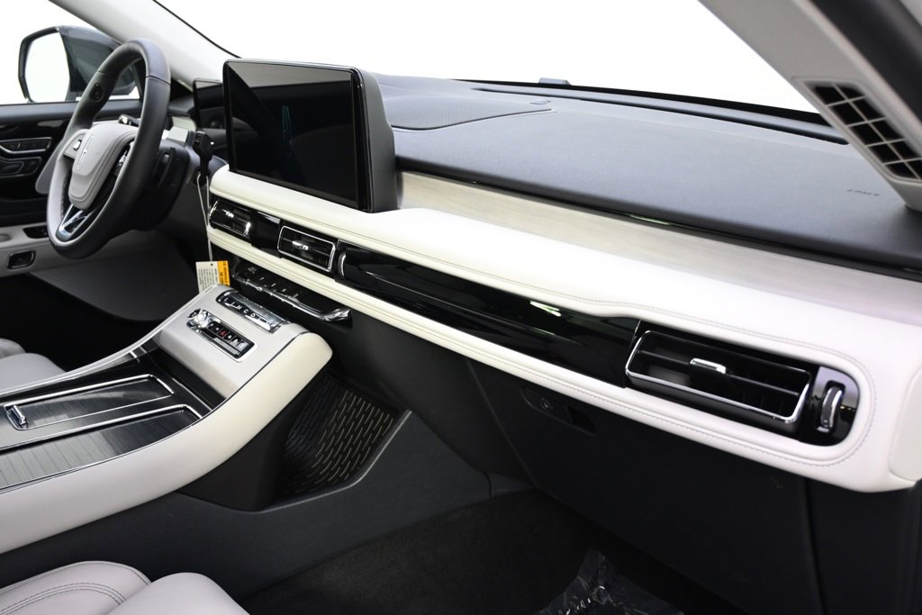 New 2026 Lincoln Aviator Reserve image 15