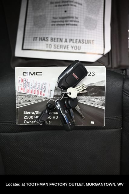 Used 2023 GMC Sierra 3500 Denali w/ Denali Ultimate Package AWD/4WD image 11