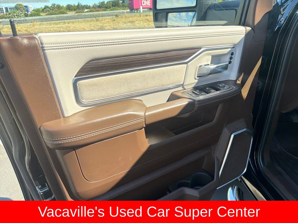 Used 2025 RAM 3500 Laramie AWD/4WD image 10