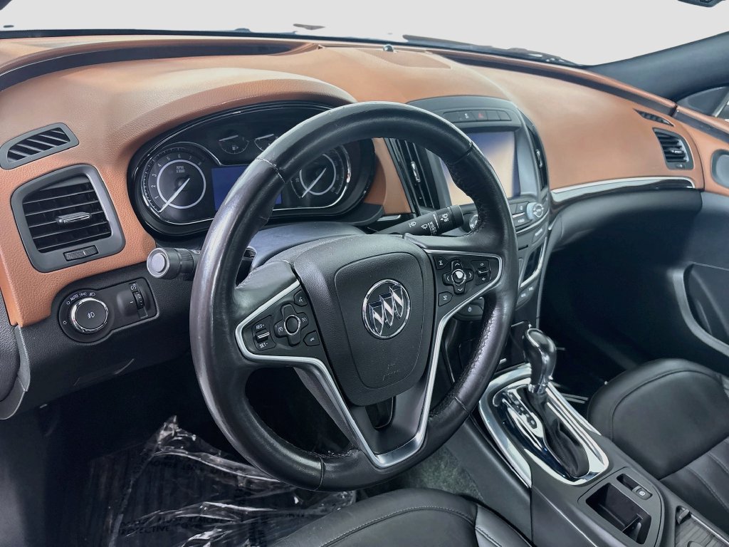 Used 2016 Buick Regal FWD image 11