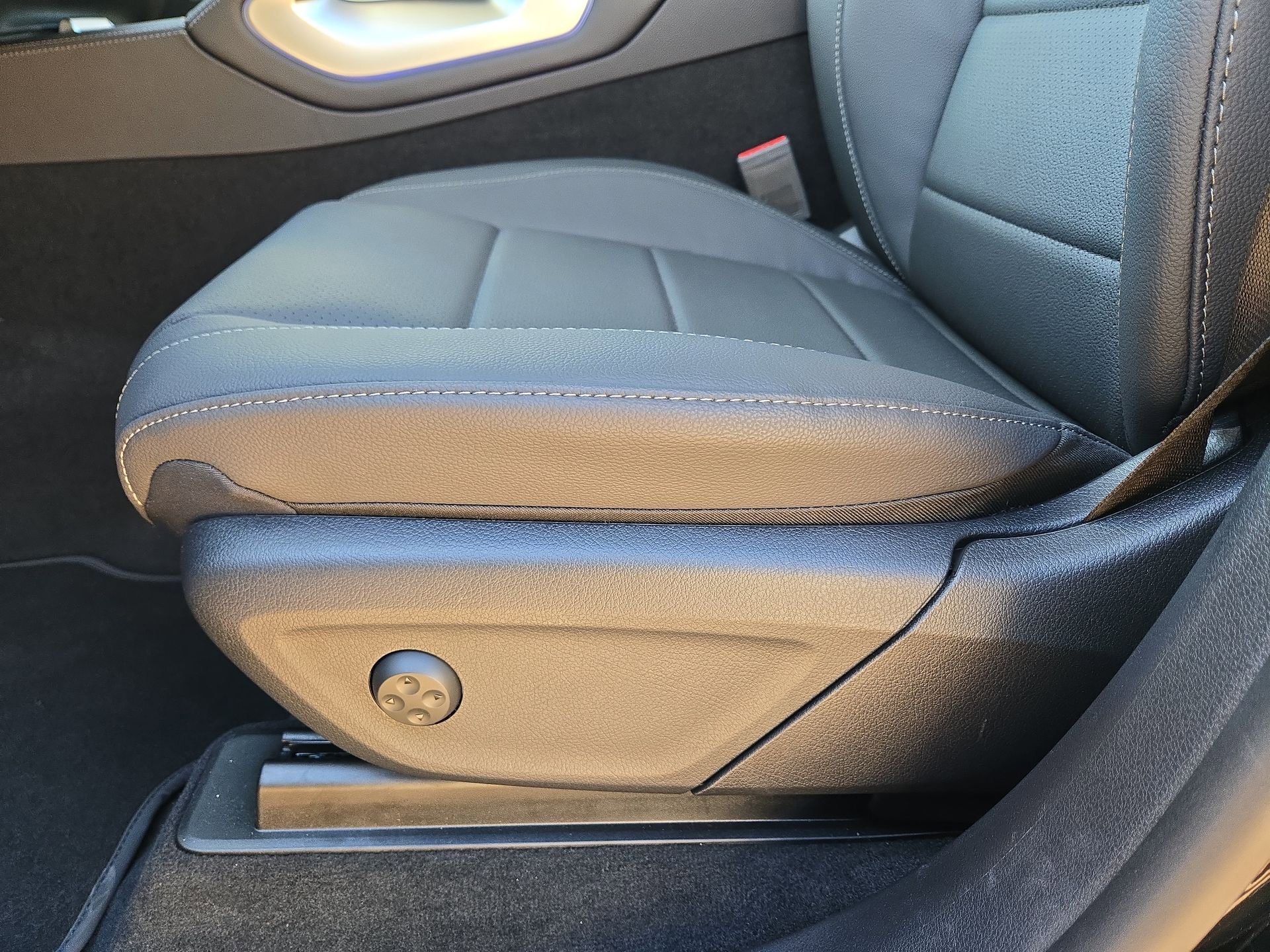 New 2026 Mercedes-Benz GLE 350 4MATIC image 17