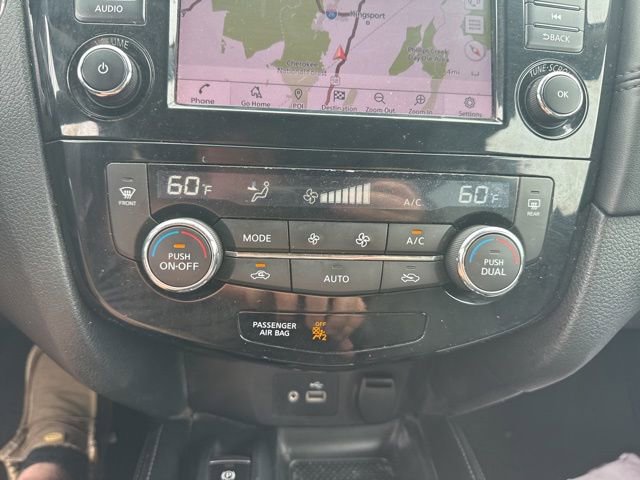 Used 2019 Nissan Rogue SL FWD image 19