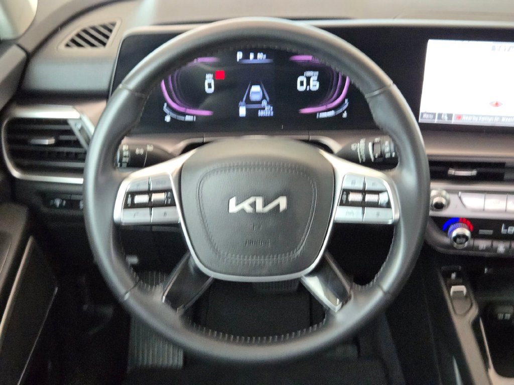 Used 2023 Kia Telluride S FWD image 22