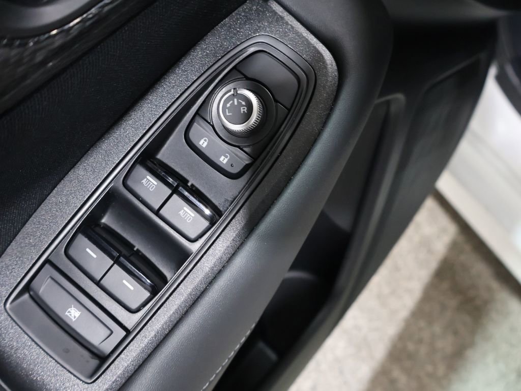 Used 2025 Subaru Legacy Premium image 12