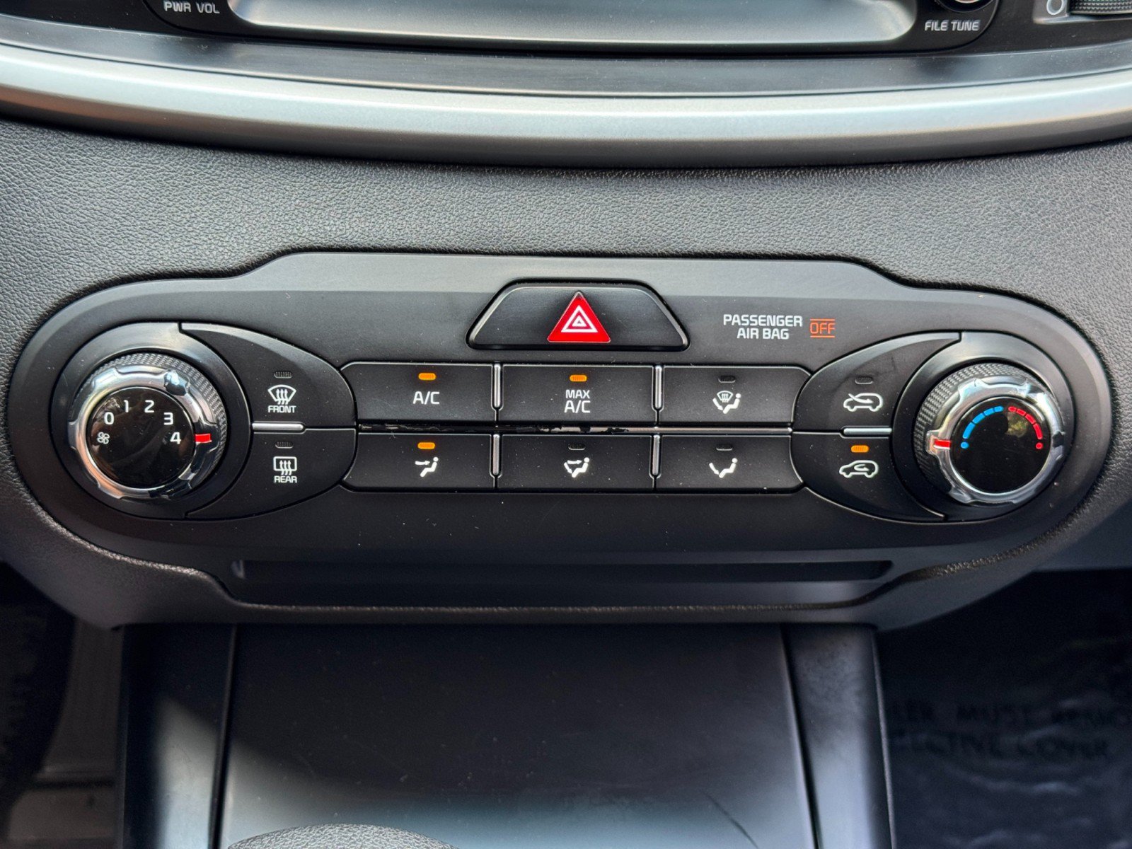 Used 2019 Kia Sorento FWD image 21