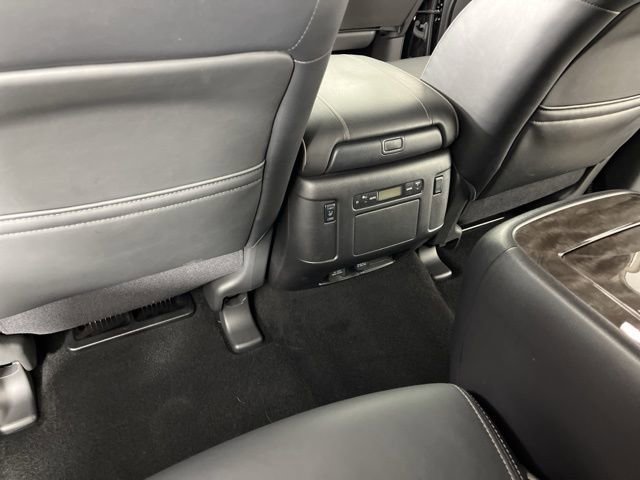 Used 2024 Nissan Armada Platinum w/ Captain's Chairs Package image 49