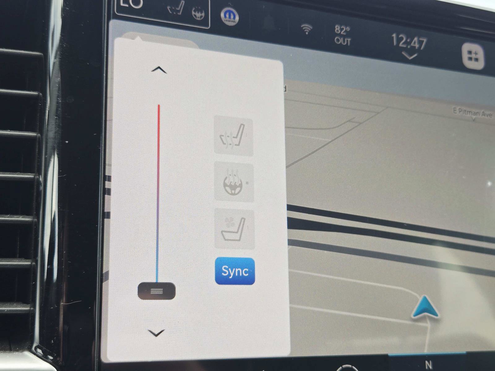 Used 2024 Chrysler Pacifica Limited image 33