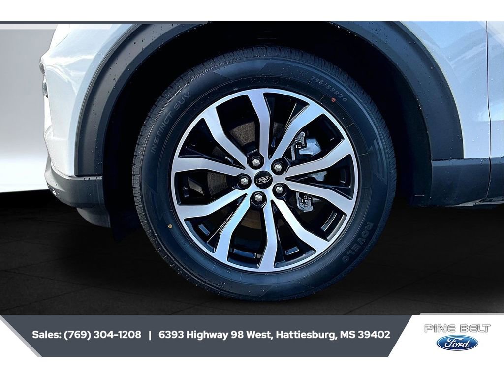 Used 2023 Ford Explorer ST-Line w/ Class IV Trailer Tow Package RWD image 7