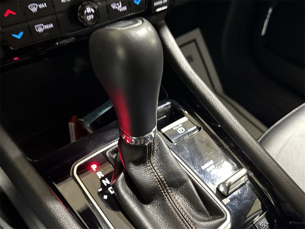 Used 2022 Jeep Compass Limited image 16