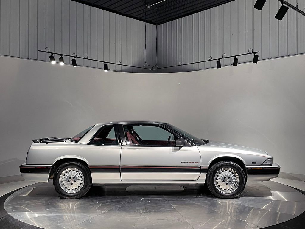 Used 1991 Buick Regal Custom image 4