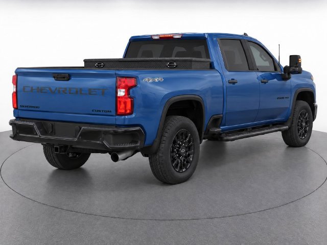 Used 2025 Chevrolet Silverado 2500 Custom w/ Custom Value Package AWD/4WD image 3