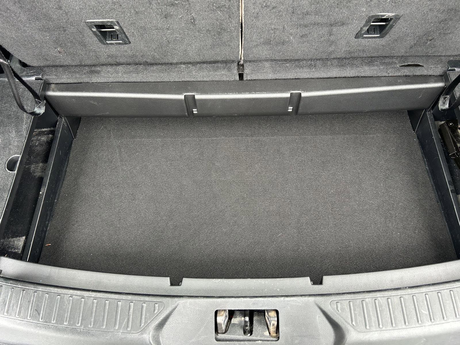 Used 2023 Ford Explorer Limited image 30