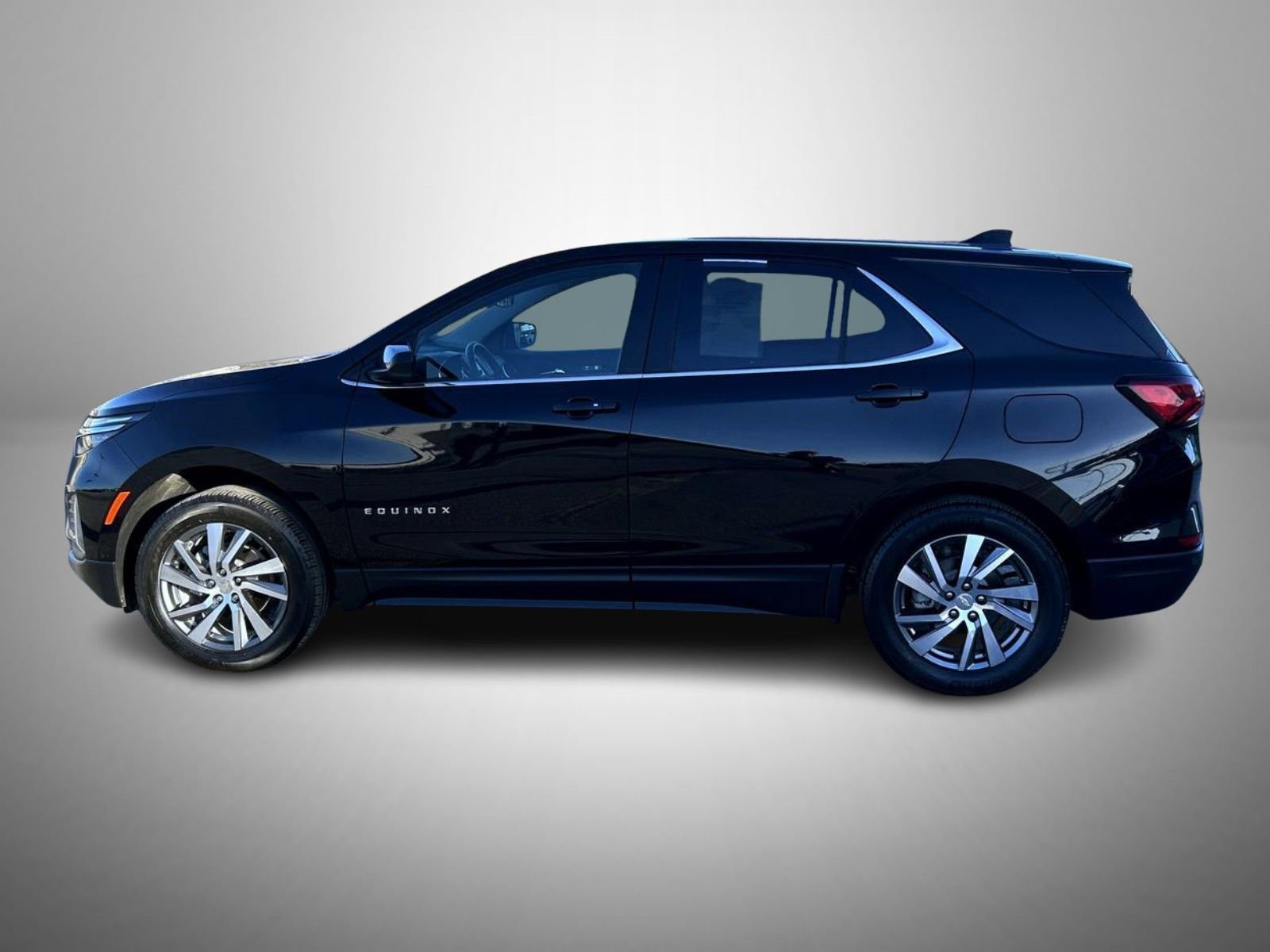 Used 2024 Chevrolet Equinox LT w/ LPO, Floor Liner Package image 8