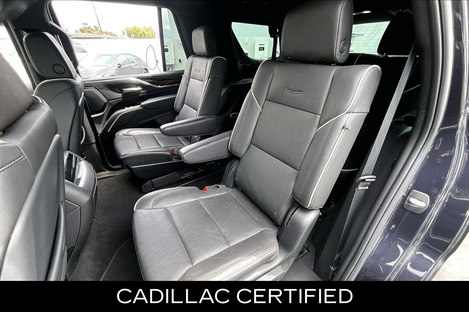 Certified 2023 Cadillac Escalade Premium Luxury AWD/4WD image 19
