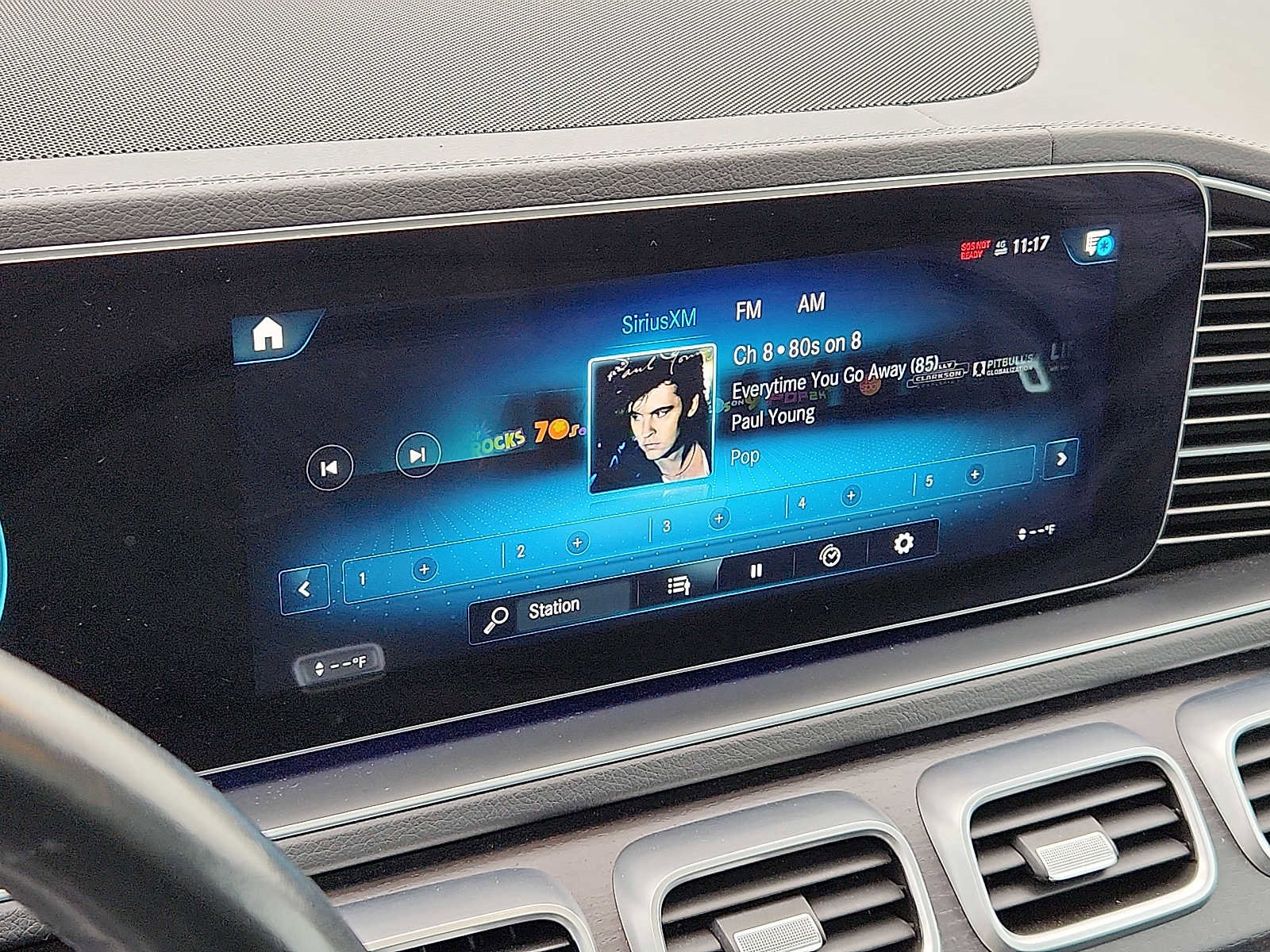 Used 2022 Mercedes-Benz GLS 450 GLS 450 image 16