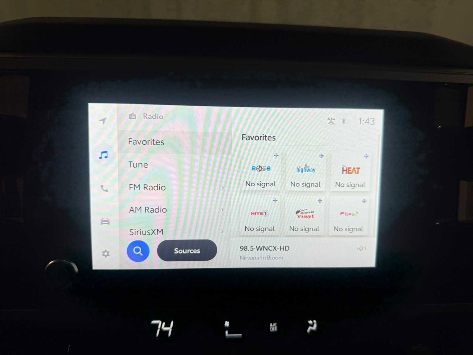 Used 2024 Toyota Tundra SR5 w/ SR5 Convenience Package AWD/4WD image 31