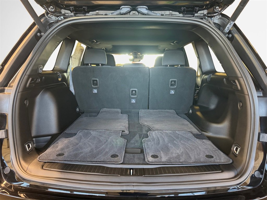 Used 2025 Jeep Grand Cherokee Laredo X w/ Luxury Tech Group I image 25