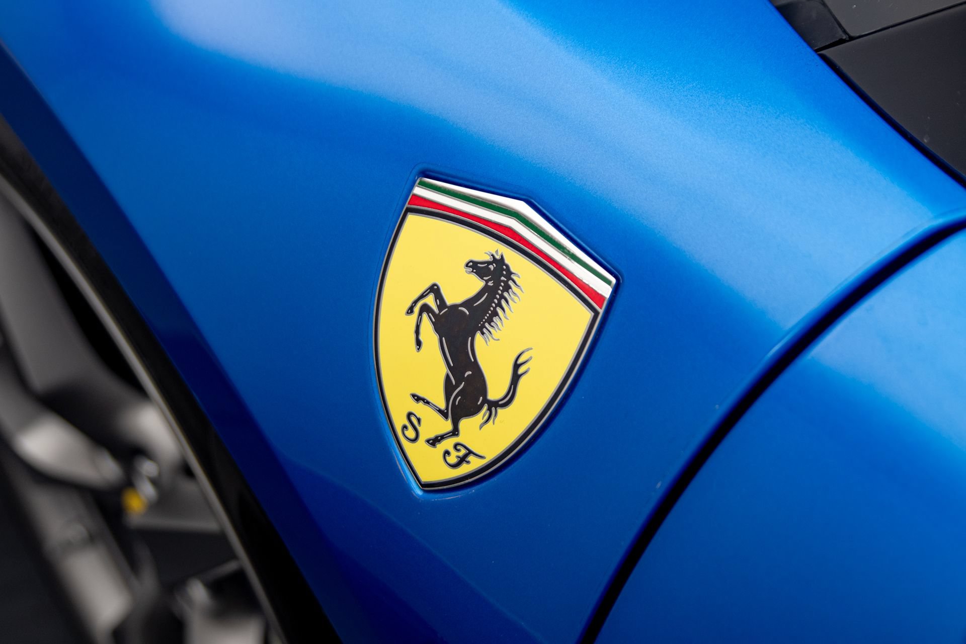 Used 2017 Ferrari 488 Spider RWD image 48