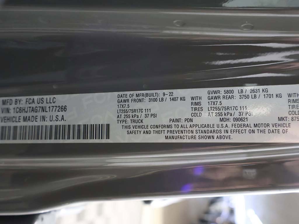 Used 2022 Jeep Gladiator Sport image 43