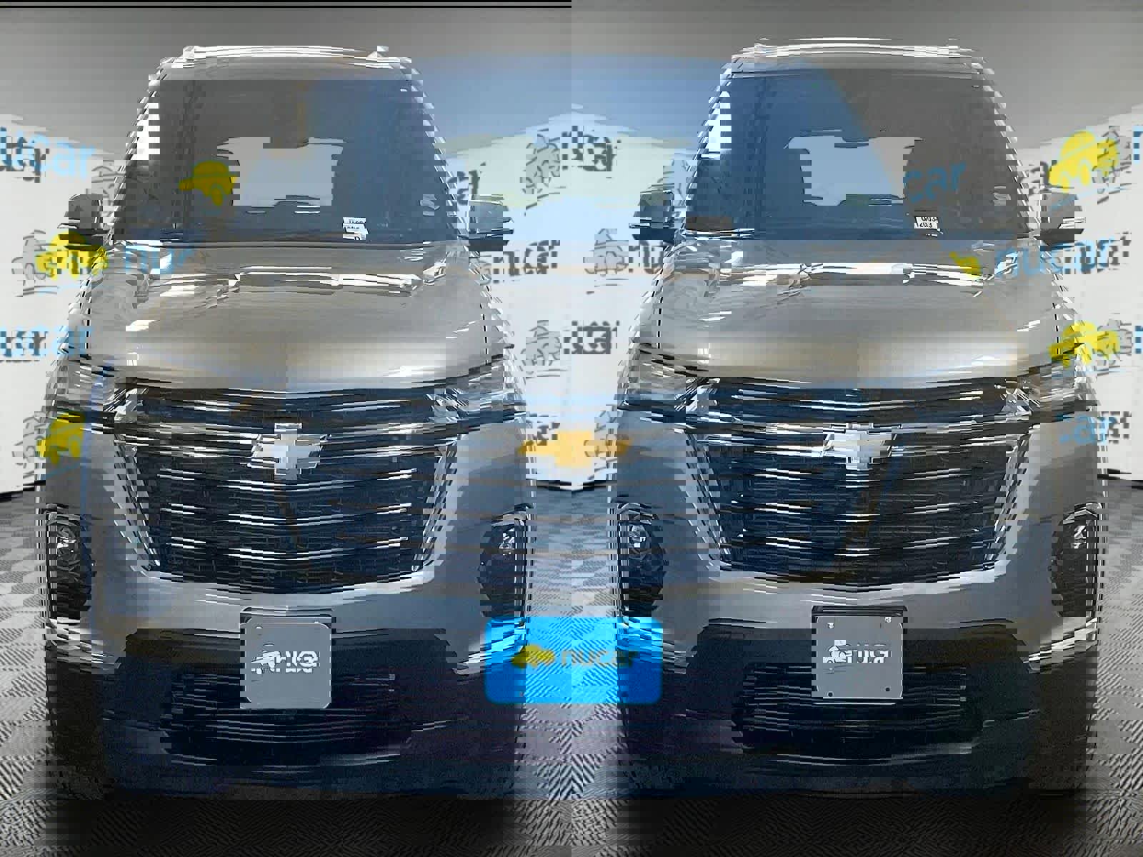 Used 2023 Chevrolet Traverse LT w/ LPO, Floor Liner Package AWD/4WD image 2